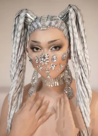 European And American Diamond Mask Butterfly Performance - Mask G