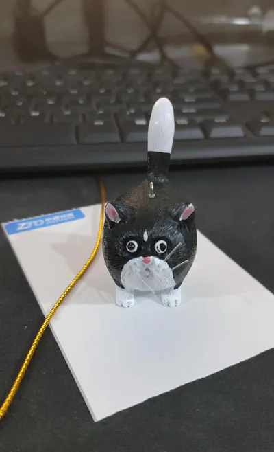 New Cute Cat Resin Crafts Decoration Pendant Black And White - Shop at LoveMi