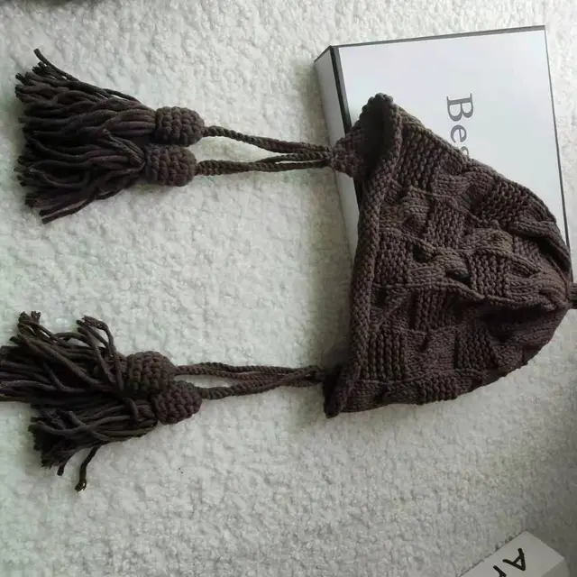 Literary And Artistic Personality Warm And Western Goddess Fan Wool Hat Coffee - Shop at LoveMi