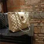 Simple Texture Messenger Female Niche Design Shoulder Bag - White