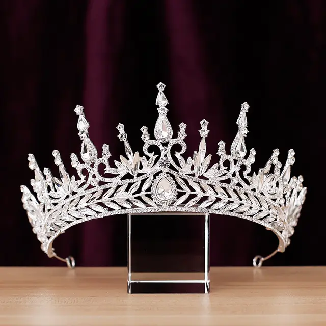 Japan And South Korea Luxury Diamond Crown Retro Elegant Headdress Silver Crown - Shop at LoveMi