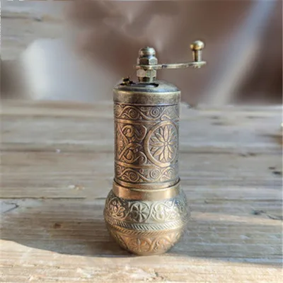 Imported Pepper Copper Alloy Manual Grinding Device Portable Kitchenware Brass - Shop at LoveMi