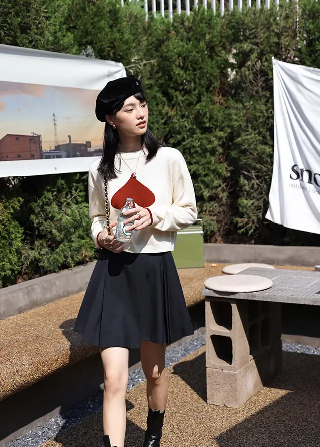 Short Poker Pattern Short Sweater Knit Red - Shop at LoveMi