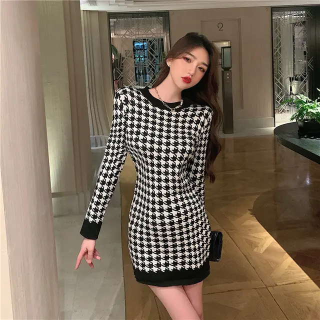 Round Neck Long sleeved Slim fit Buttocks Knitted Dress Picture Colorhoundstooth - Shop at LoveMi