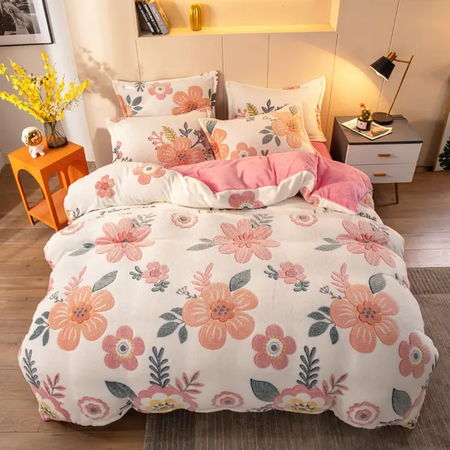 Four piece Bedding With Velvet Sheets To Keep Warm Milk Velvet Warm - Shop at LoveMi