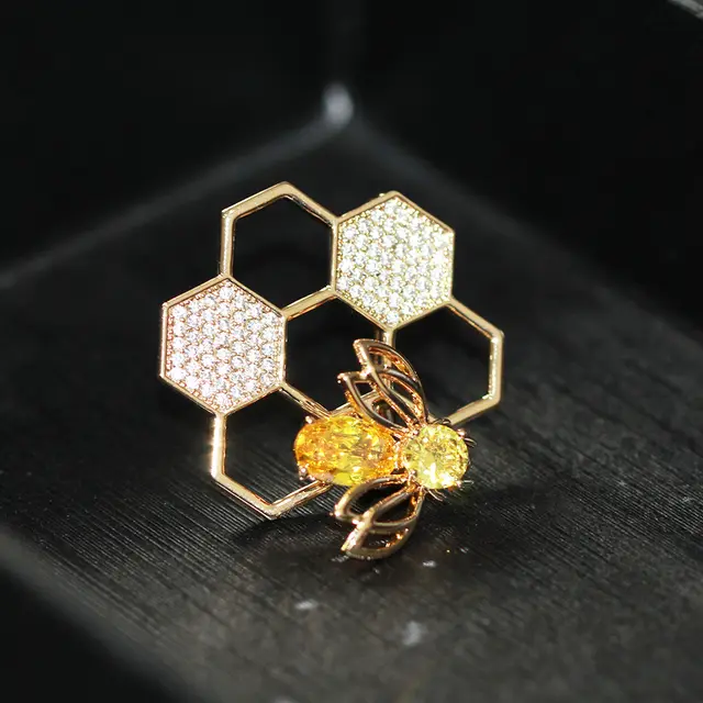 Geometric Honeycomb Diamond Rotatable Bee Brooch Gold - Shop at LoveMi