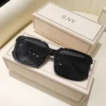 Black Frame Black Slices