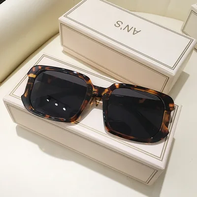 Women's New Fashionable Thick Frame Sunglasses Leopard Print Frame Black Slic - Shop at LoveMi