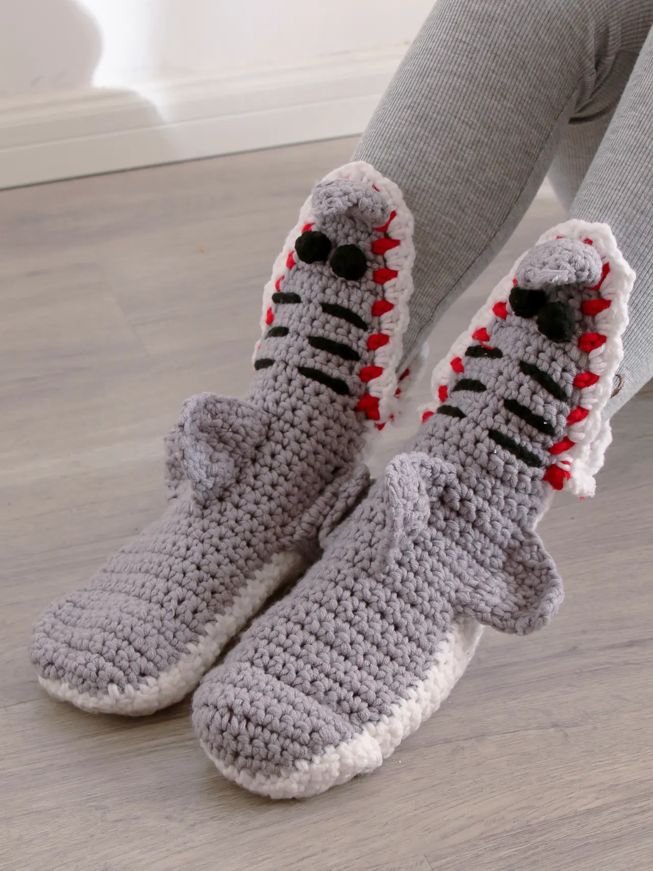 Crochet Animal Ladies Floor Socks - Grey