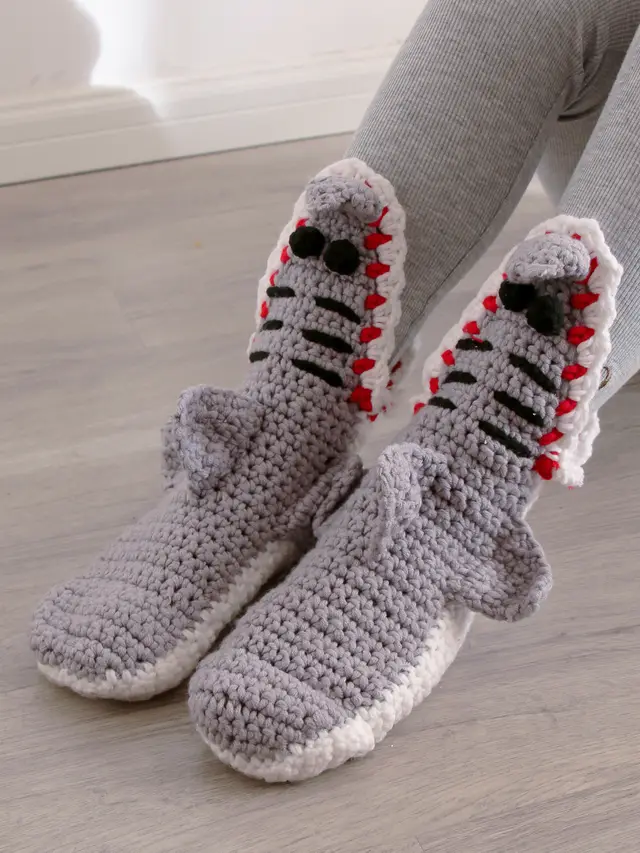 Crochet Animal Ladies Floor Socks Grey - Shop at LoveMi