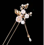 Coiled Pearl Flower White