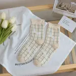 Milk White Plaid