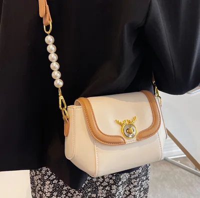 Textured Niche Small Color Matching Messenger Women's Bag White - Shop at LoveMi