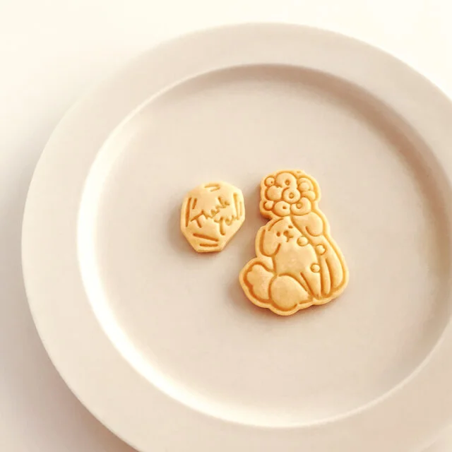 Kitten Bear Puppy Holding Flower Animal & Floral Cookie Mould Puppy - Shop at LoveMi