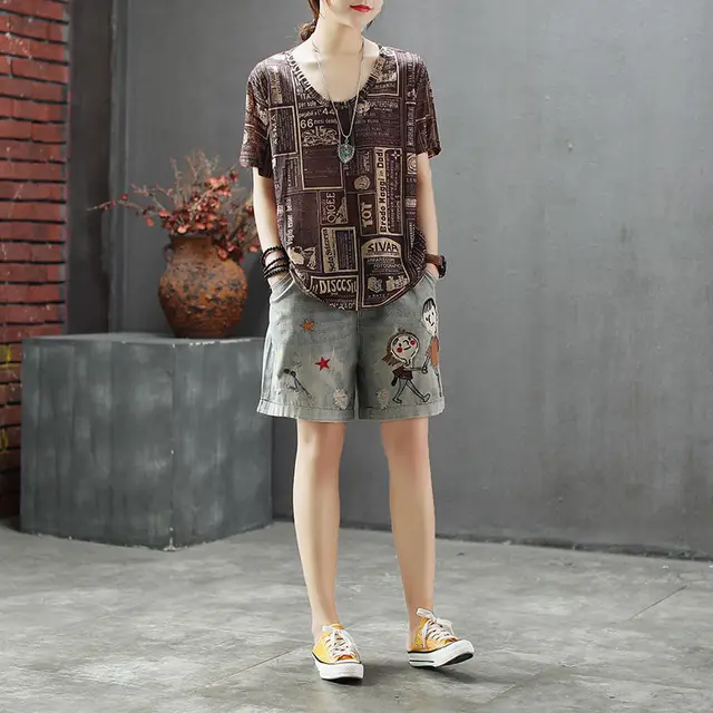 Versatile Elastic Waist Hole Embroidered Vintage Wide Leg Shorts Star Embroidery - Shop at LoveMi