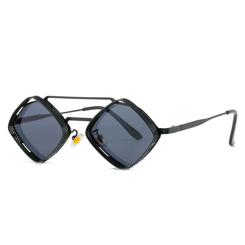 Vintage New Punk Diamond Small Frame Sunglasses - Black - View 1