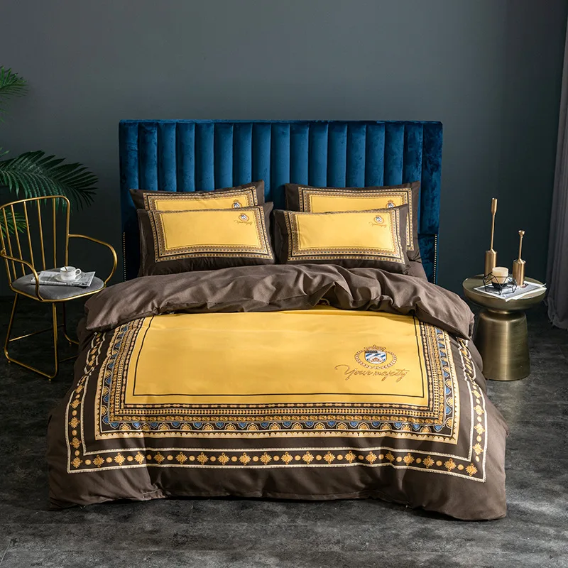 Skin-friendly Large Four-piece Bed Sheet - Abby