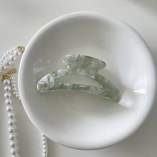 Acetate Premium Sense Vintage Green Grab Clip Female - Crescent Moon