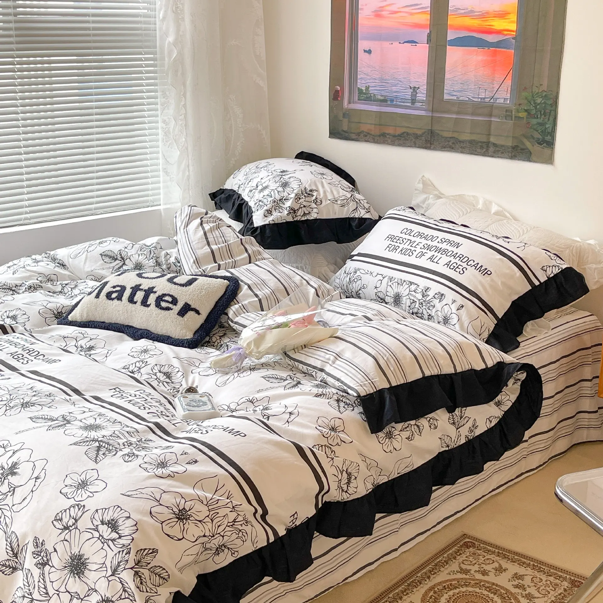 French Light Luxury Princess Cotton Four-piece - Black Tea