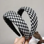 Rough Houndstooth Random