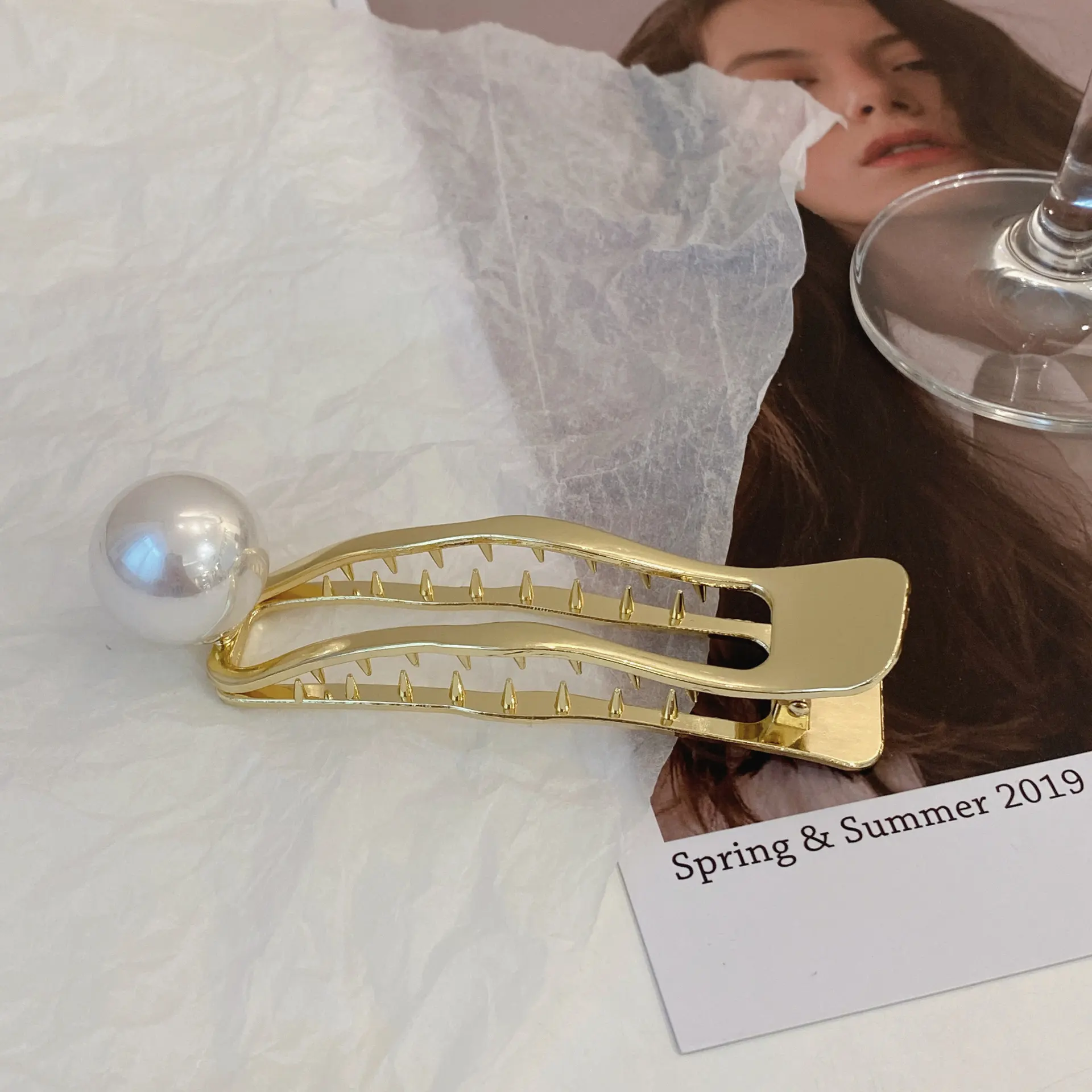 Women's Back Head High-quality Duckbill Gripper - Golden Water Droplets