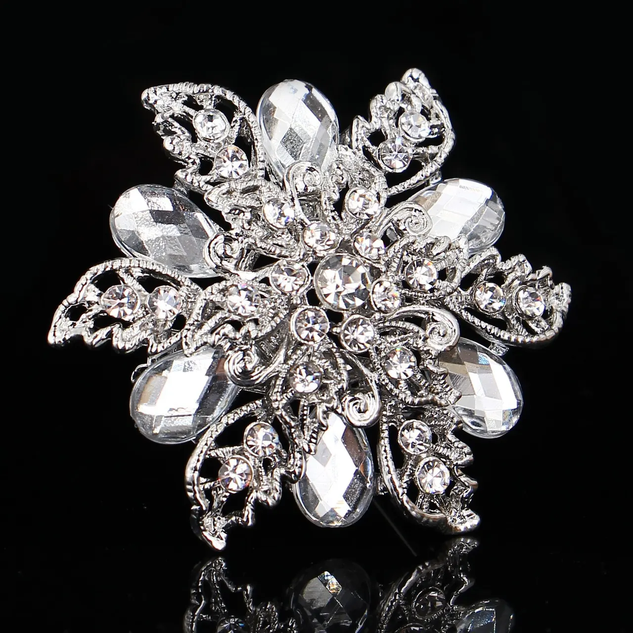 Gorgeous Unique Turquoise Silver Crystal Rhinestone Vintage Flower Brooch Pin - White