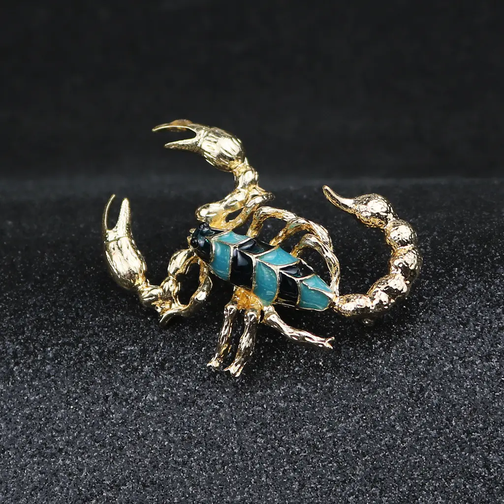 Men's Personality Temperament Old Corsage Pin - Blue Black Gold Background