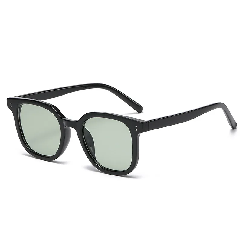 Gradual Brown Powder Blusher Glasses Fashion - Black Framed Green Chip