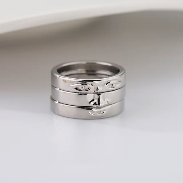 New Niche Design Touching Face Ring Silver - Shop at LoveMi