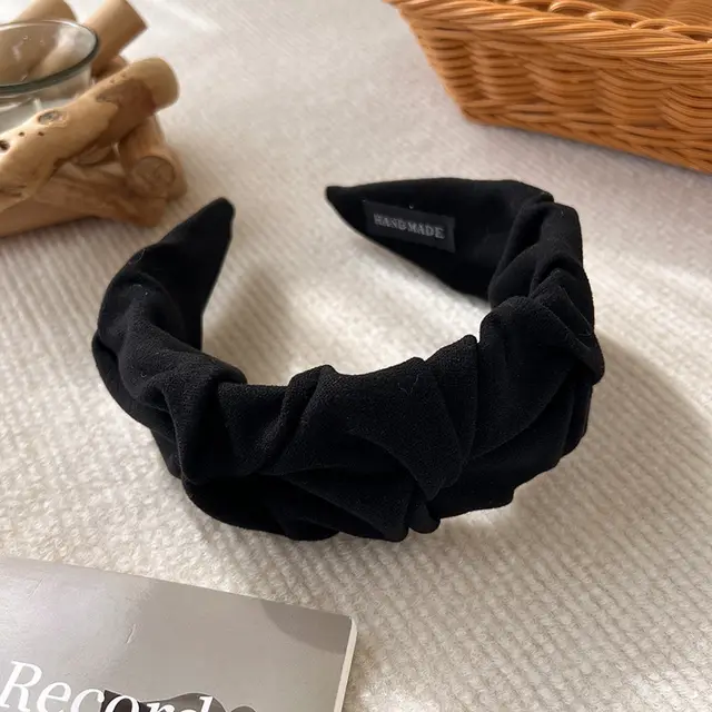 Show Your Face And Small Hair To Take Women Out Black - Shop at LoveMi