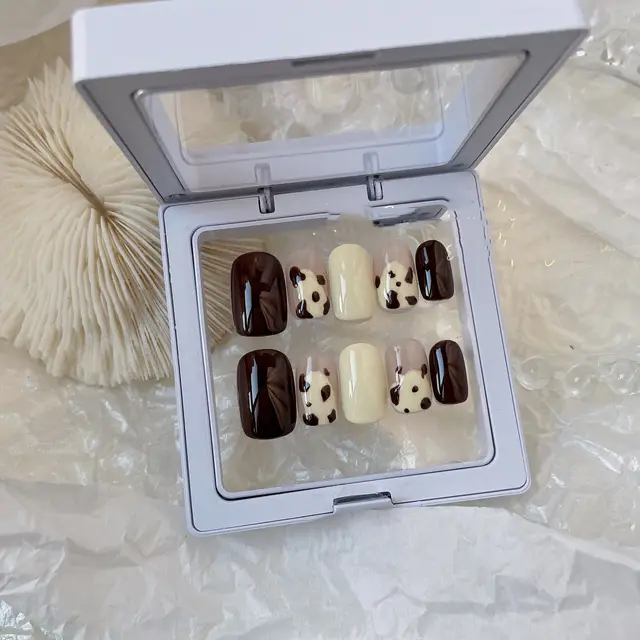 Hand worn Nail Art Cream And Brown Contrast Ultra Short Square Circle - Shop at LoveMi