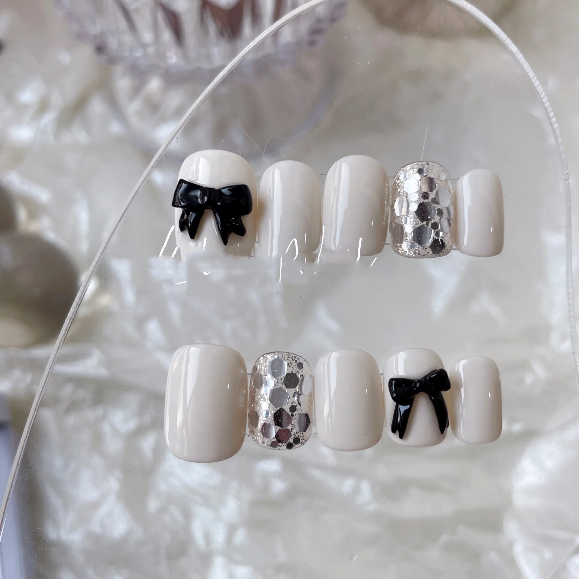 Wearing A Nail Patch Temperament Short - Short Square