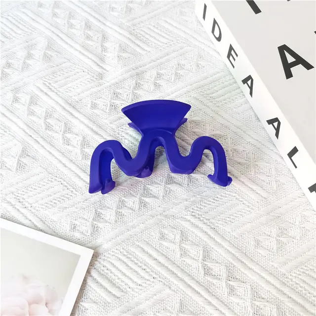 plain matte wavy claw Klein Blue - Shop at LoveMi