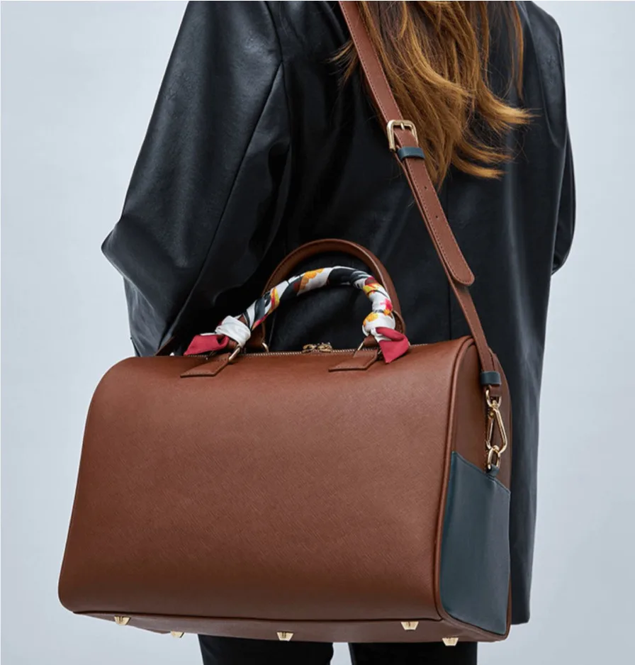 Design A Large capacity Backpack With One Shoulder Slung Diagonally Boston Envelope Scarf - Shop at LoveMi