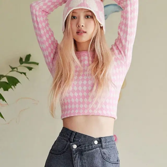 Round Neck Slim Diamond Plaid Wool Short Knit Pink - Shop at LoveMi