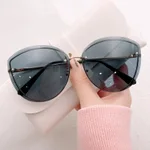 Gold Frame Grey Piece
