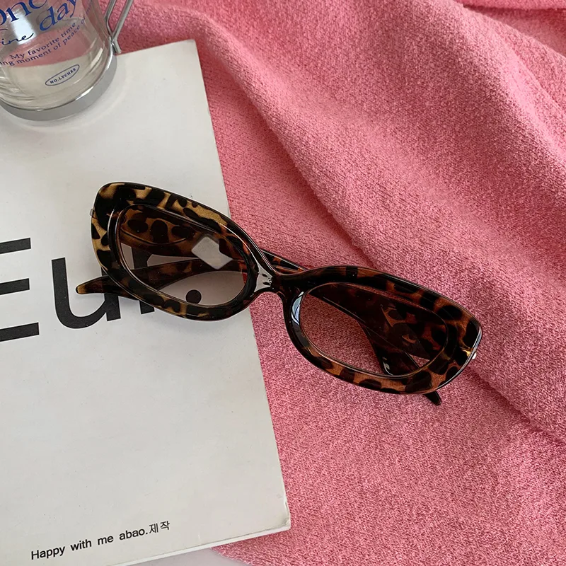 Oval Retro Sunglasses For Women's Sun Protection New Style - Leopard Print