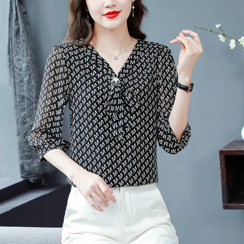Women's Chiffon Chiffon Fashion Western V-neck Top Small Shirt - Black