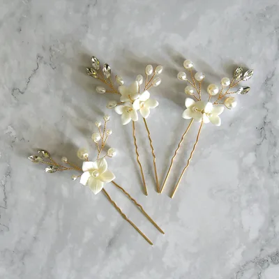 Three Sets Of White Flower U Shaped Hairpins Kc Gold Line - Shop at LoveMi