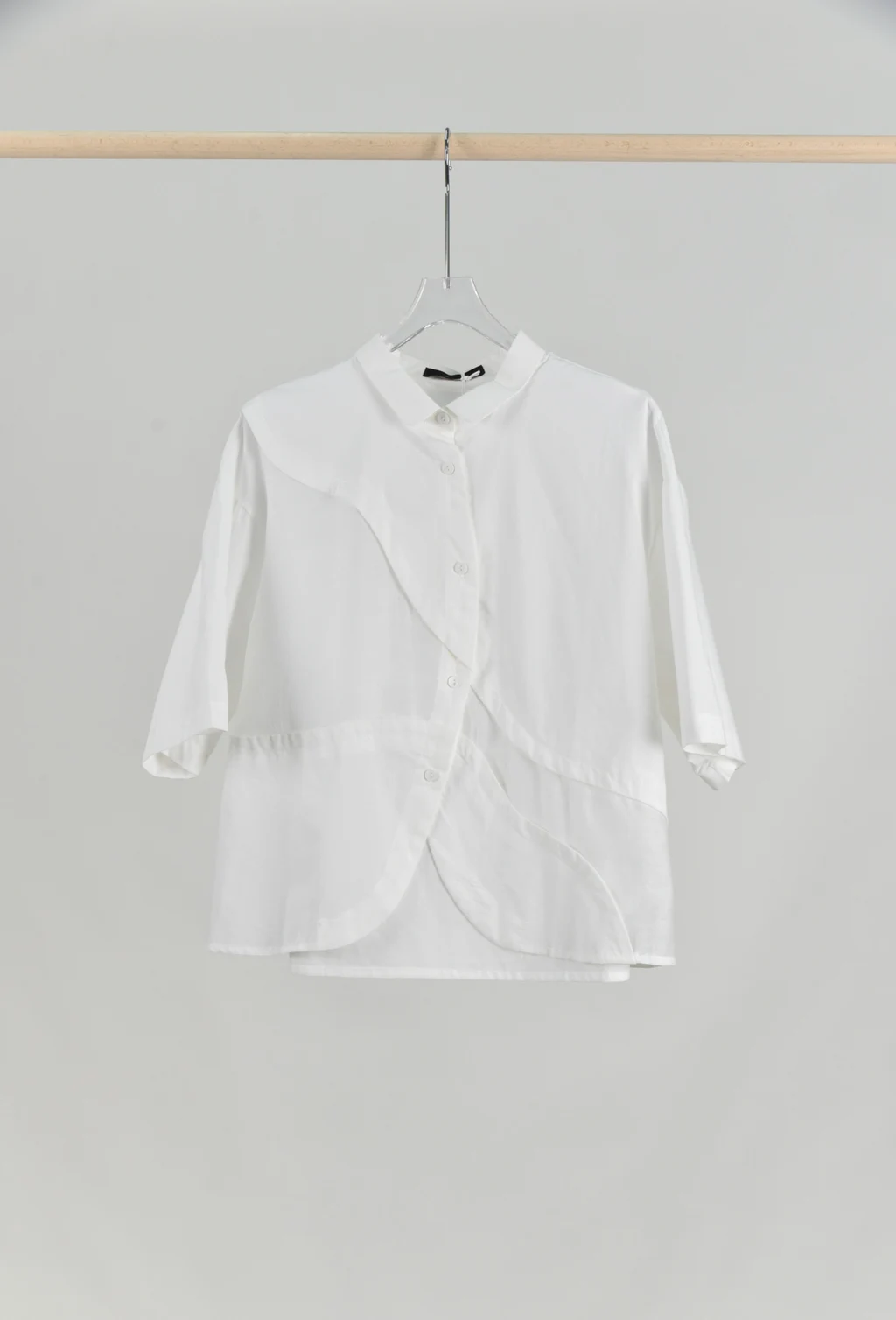 Artistic Retro Design Curved Split Patchwork Lapel Short Sleeve Shirt - White
