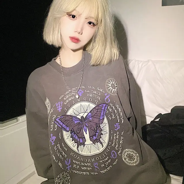 Women's Retro Butterfly Pattern Loose Sweater - Shop at LoveMi