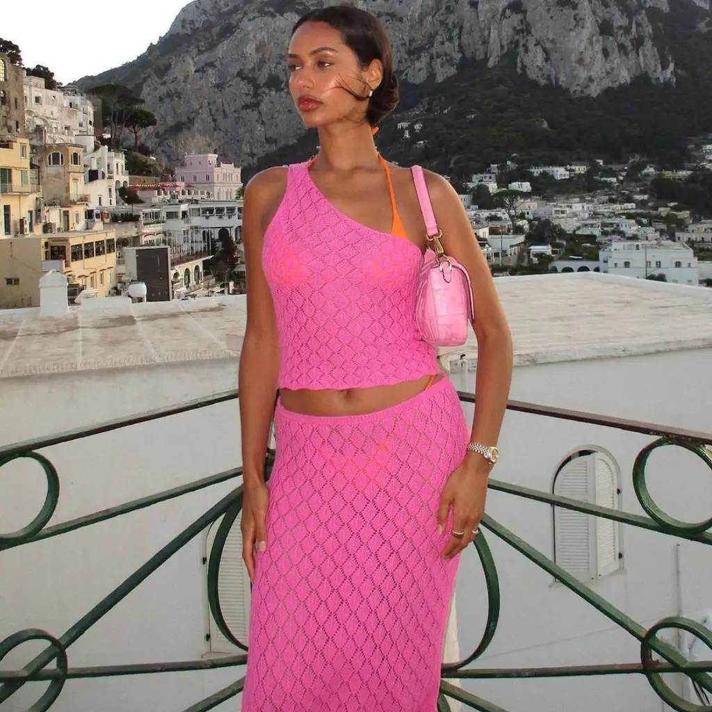 One-shoulder Knitted Spaghetti-strap Camisole Top Skirt Suit - Rose Red