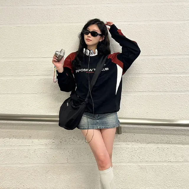 American Letter Embroidered Hiphop Sweater Loose Top Black - Shop at LoveMi
