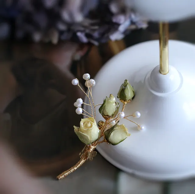 Mori Style Small Daisy Brooch Cheongsam With Antique Style And Retro Style Light Yellow Rose Brooch - Shop at LoveMi