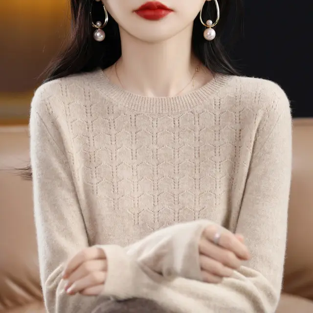 New Round Neck Bottoming Shirt Pullover Women's Sweater Raw Velvet Rice - Shop at LoveMi
