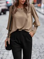 Apricot/beige/tan