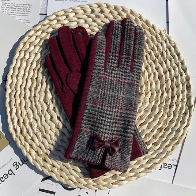 Warm Woolen Riding Gloves Touch Screen Touch Screen Contrast Color Burgundy - Shop at LoveMi