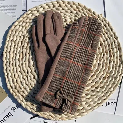 Warm Woolen Riding Gloves Touch Screen Touch Screen Contrast Color Khaki - Shop at LoveMi