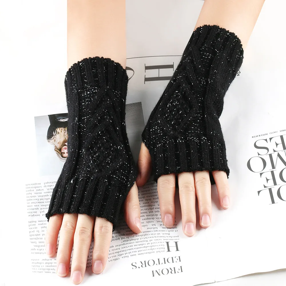 Shiny Silver Silk Knitting Wool Gloves Diamond-shaped Missing Finger - Black