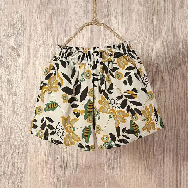 Women's Loose Outer Wear Elastic Waist Casual Cotton Linen Shorts Flower Shorts - Shop at LoveMi